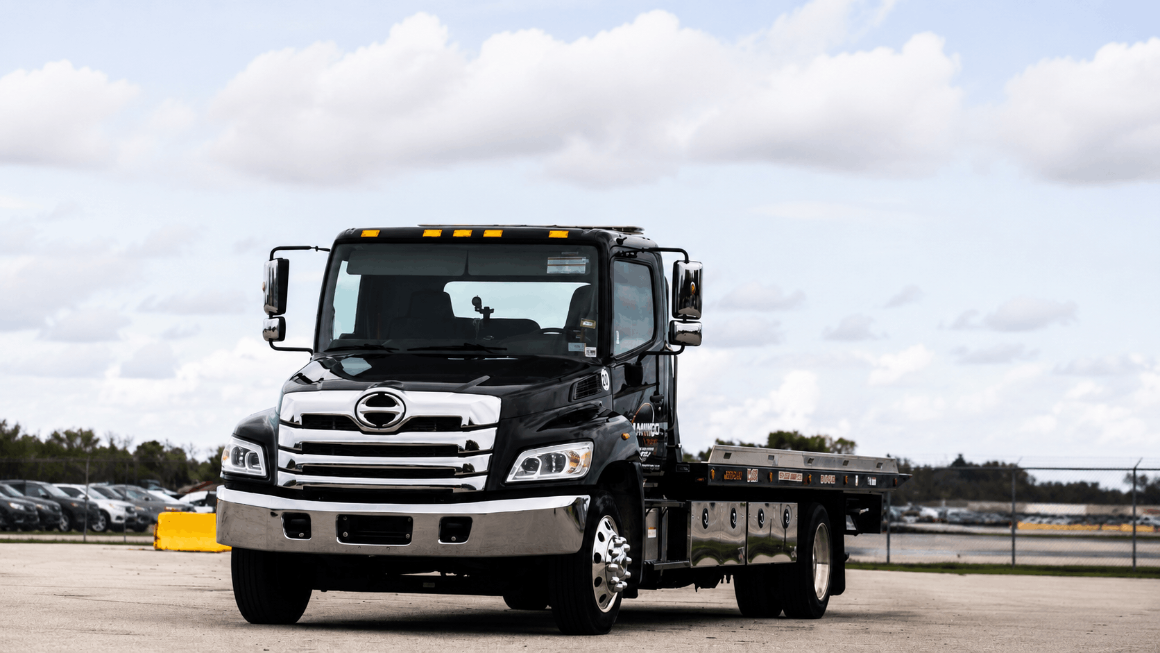 flatbeds flamingo towing